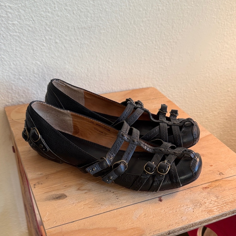Frye Flats